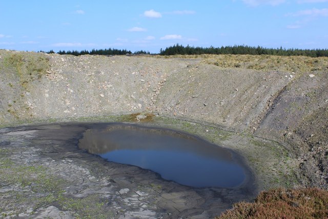 geograph-4191756-by-Leslie-Barrie